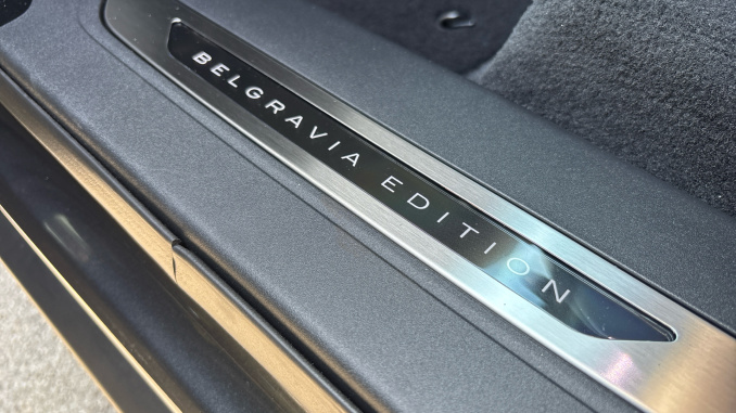 Land Rover Range Rover Velar 3.0 D300 MHEV Belgravia Edition Satin 5dr Auto Diesel Estate - Image 37
